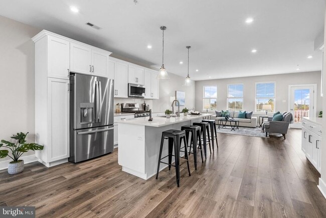 Building Photo - 105 Higher Rock Ct