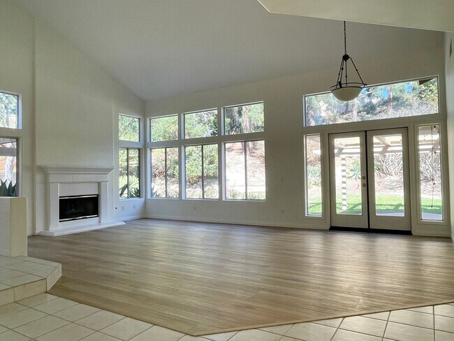 Building Photo - 1780 Blackbird Cir