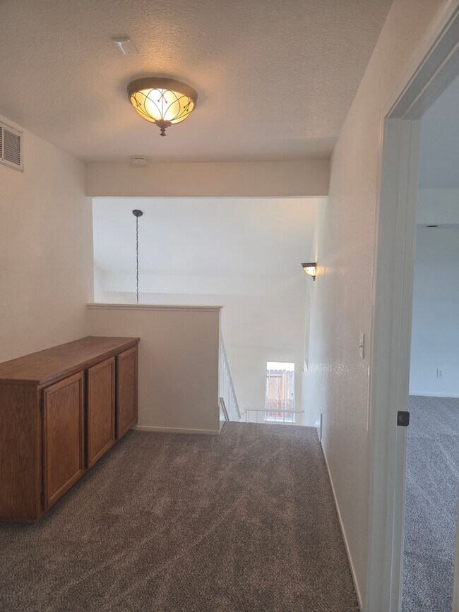 Building Photo - 745 Monte Carlo Dr