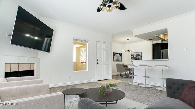 Building Photo - 750 E Northern Ave