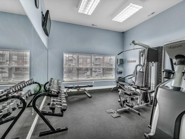 Building Photo - Walking Trails*******Castle School System********Large 3 Bedroom