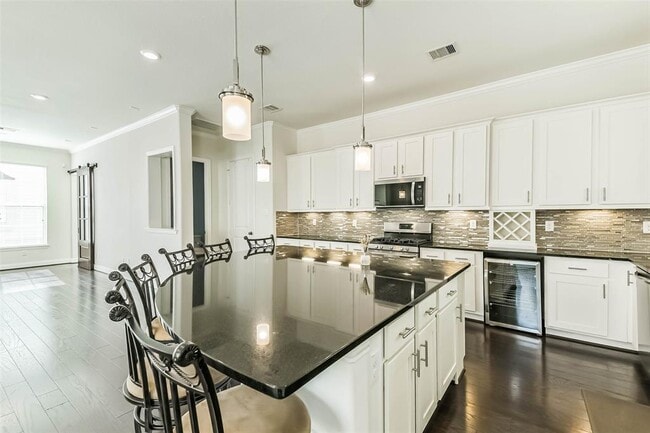 Building Photo - 1752 Monarch Ridge Dr