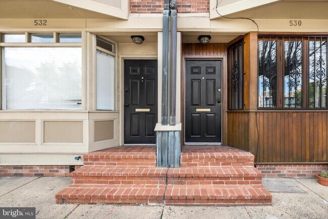 Building Photo - 530 S 15th St