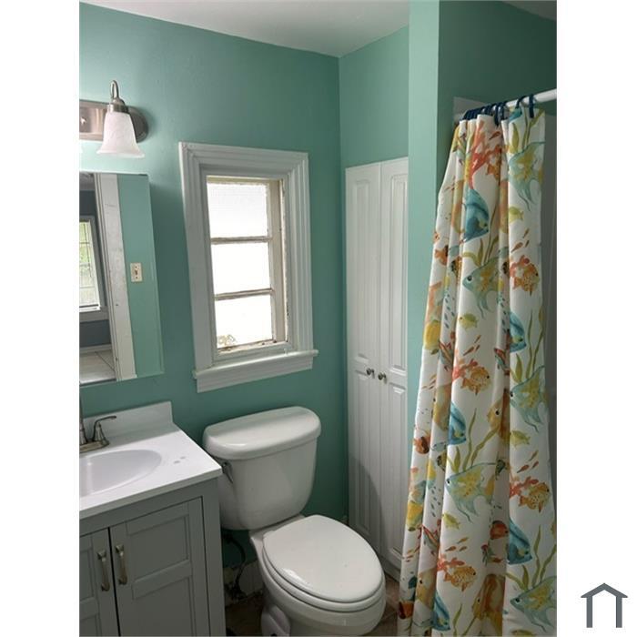 Building Photo - 1515 15th St W