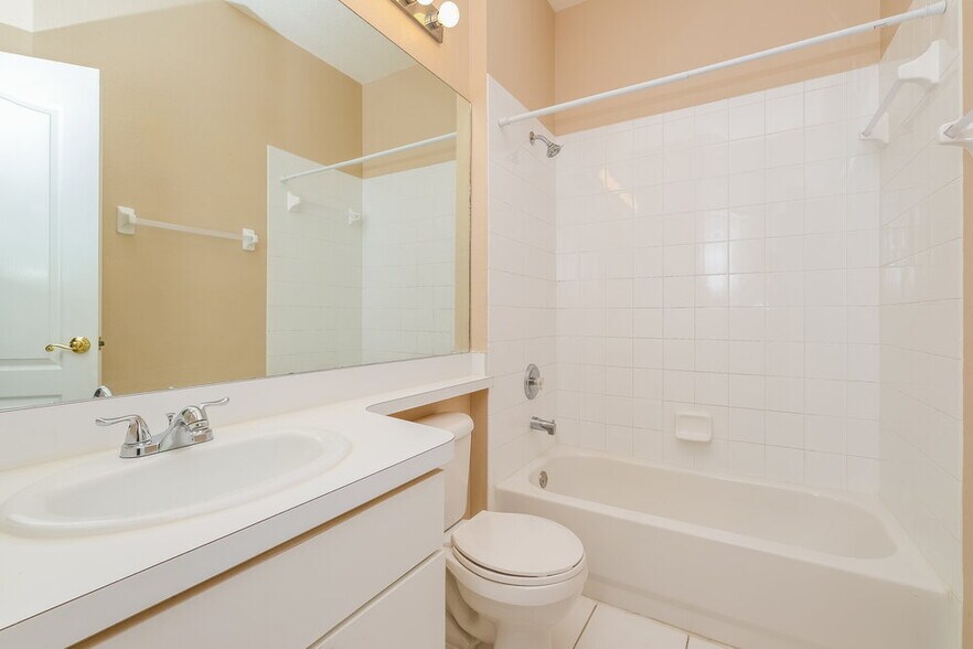 Building Photo - 25402 7 Rivers Cir