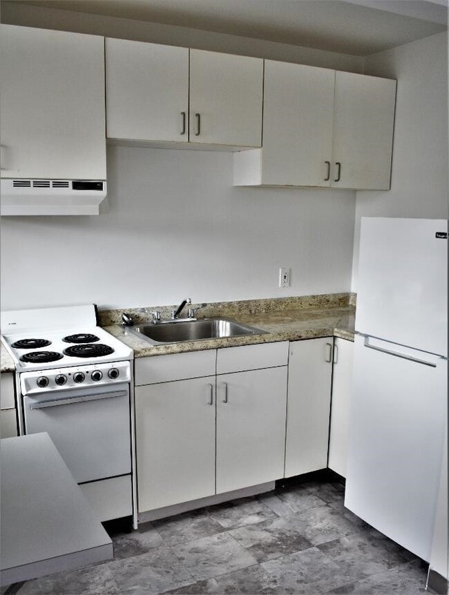 Building Photo - Crandall Hall Apartments