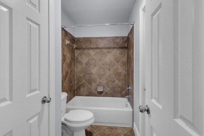 Building Photo - 13811 Sugar Dock Ct