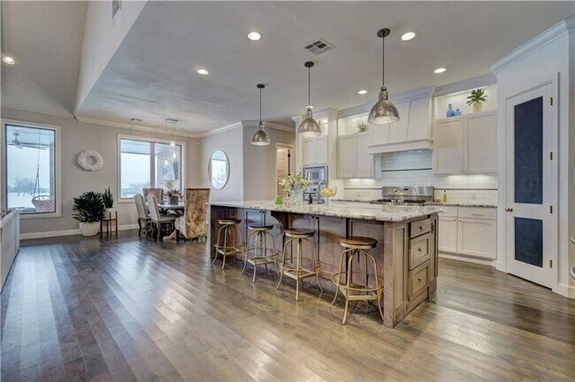 Building Photo - 4 Bedroom Home in Gated Lakes of Traditions- Backs up to a greenbelt- Pool and Playground