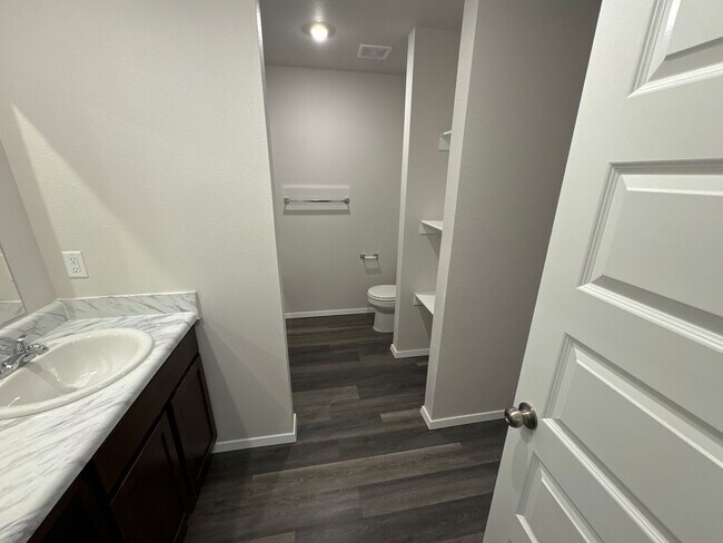Building Photo - Your Next Home Awaits | Pre-Leasing a Beautiful 3 Bed / 2 Bath Home in Barberry Court
