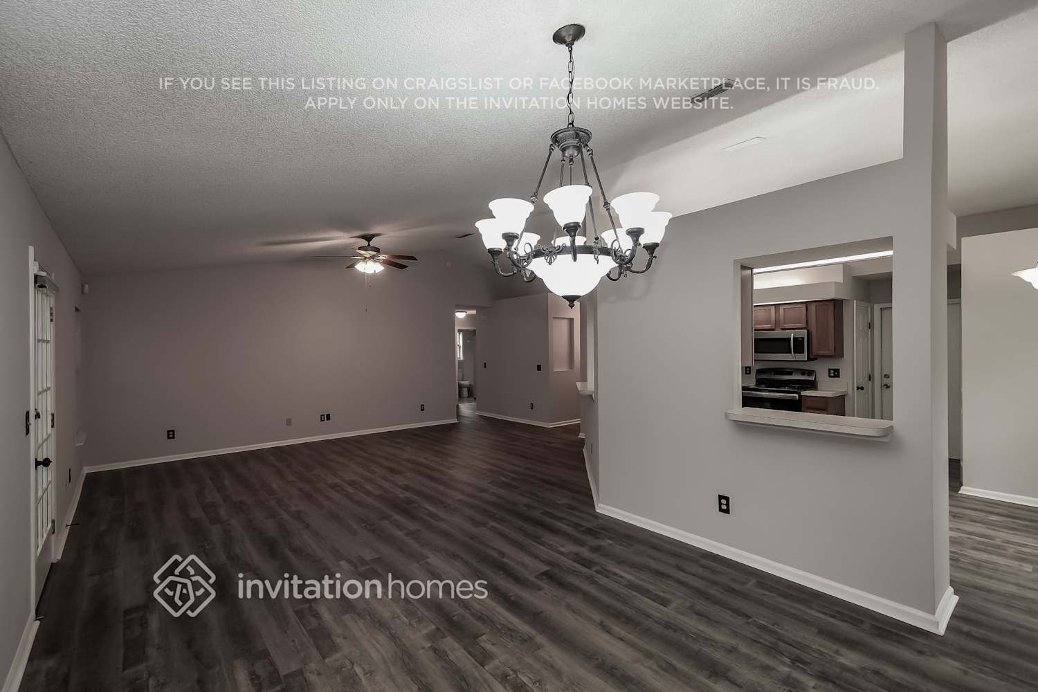 Building Photo - 8800 Fieldside Dr S