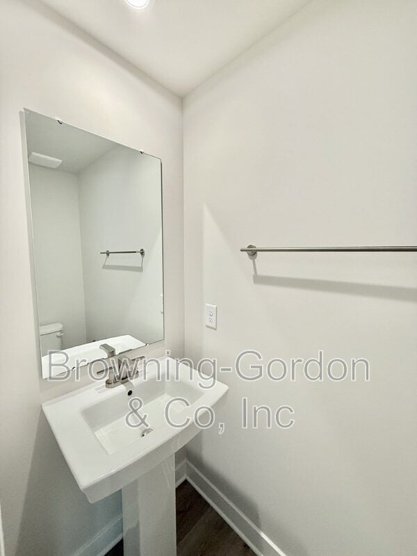Building Photo - 813 Rivergate Pkwy