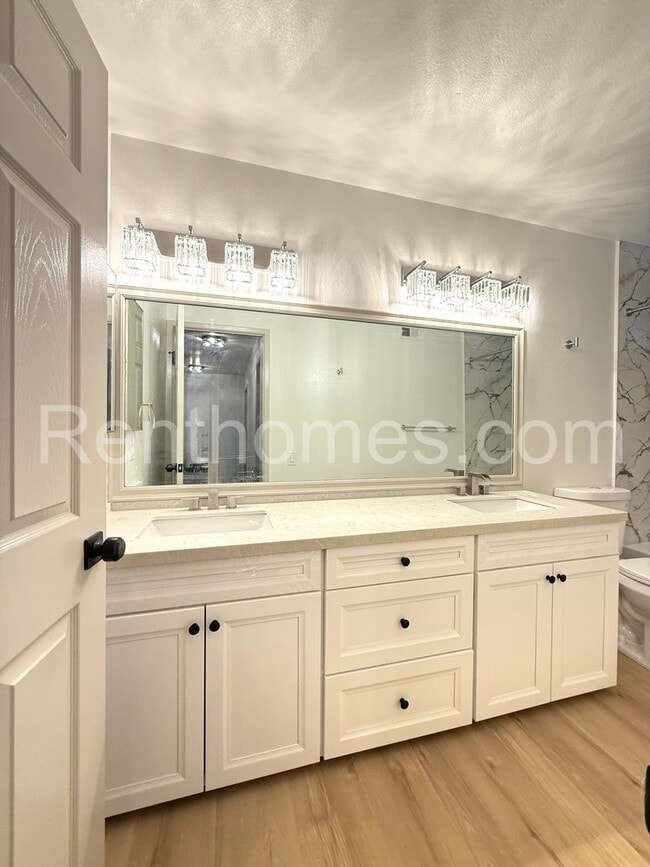 Building Photo - 9342 Twin Mountain Cir