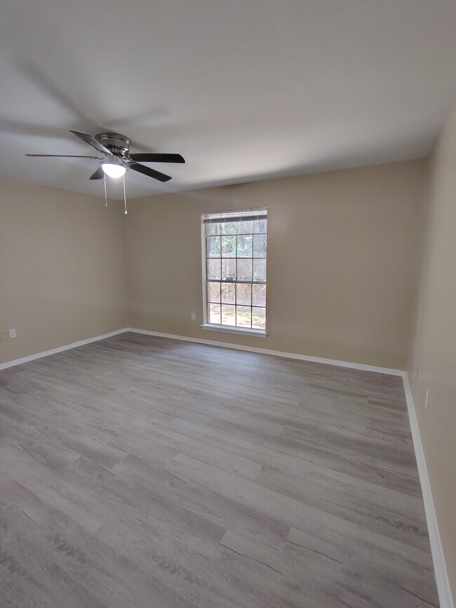 Building Photo - 3630 Ranch Rd