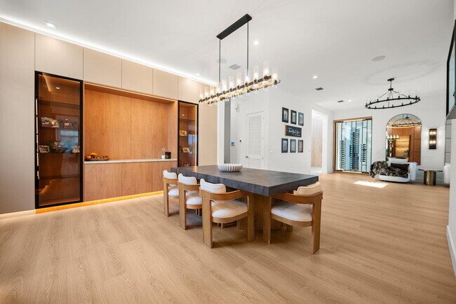 Building Photo - 5735 SW 104th Terrace