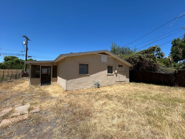 Building Photo - 920 1/2 S Wilson St, Tempe