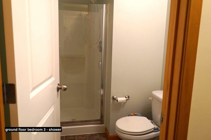 Building Photo - 3010 NE 137th St