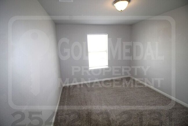 Building Photo - 200 El Dorado Rd