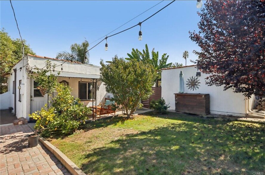 Building Photo - 915 N Chester Ave