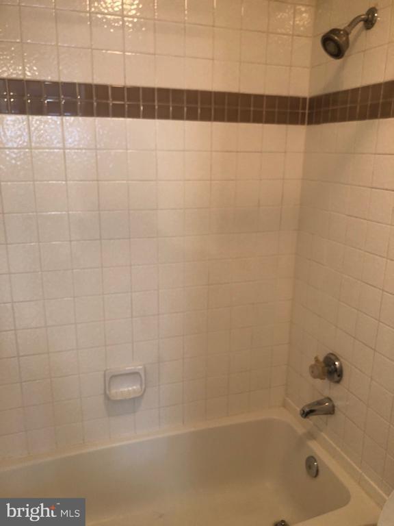 Building Photo - 3315 Wyndham Cir