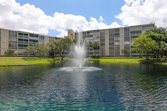 Building Photo - 7081 Environ Blvd