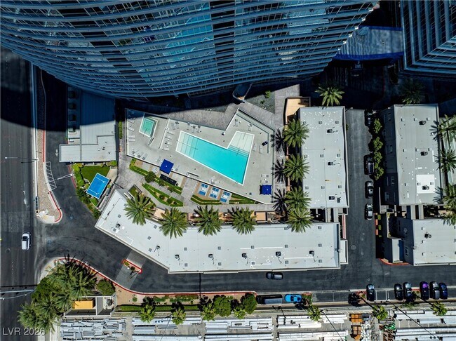 Building Photo - 4525 Dean Martin Dr