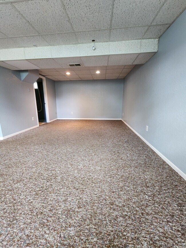 Building Photo - 2065 Ellen St
