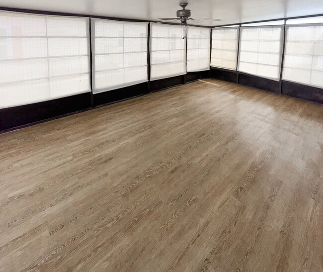 Building Photo - 1601 US-441