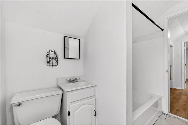 Building Photo - 5153 Cologne Ave