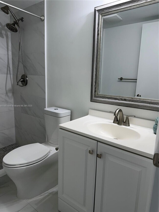 Building Photo - 801 SW 133rd Terrace