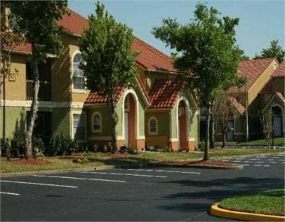 Primary Photo - 3 bedrooms 2 bath with balcony condo 1,247...