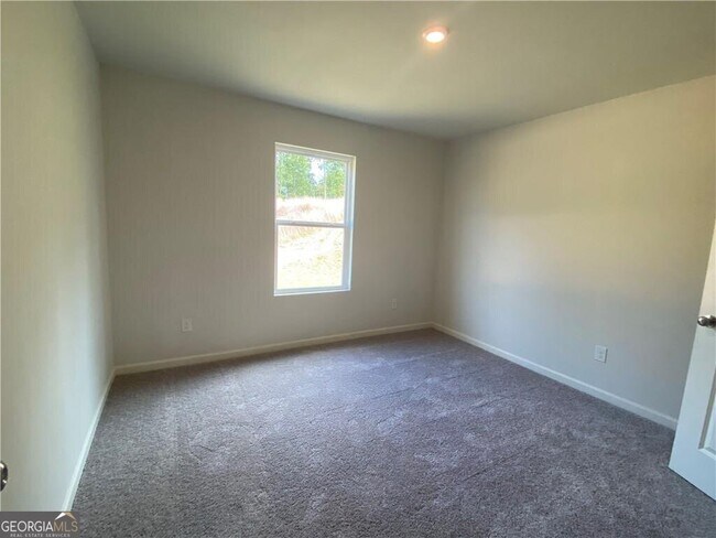 Building Photo - 536 Pemberton St