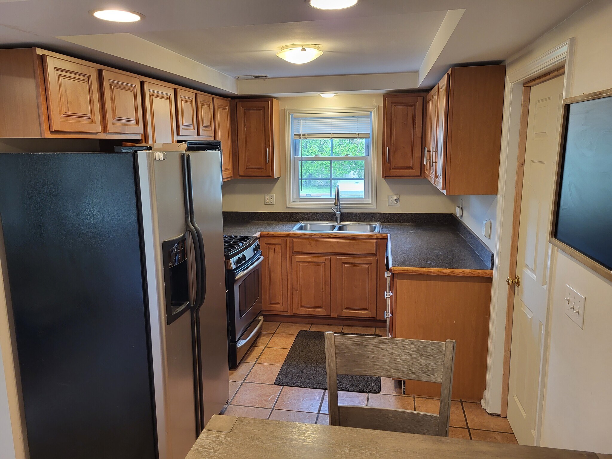 Kitchen - 3804 Samuel Ave