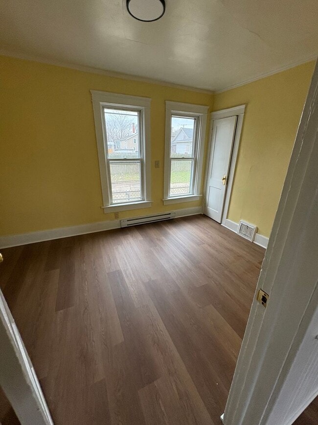 Building Photo - 1806 Poplar St