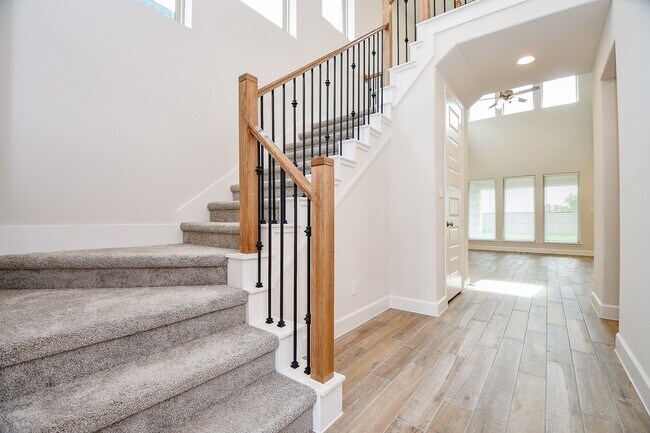 Building Photo - 3223 Rockrose Pl