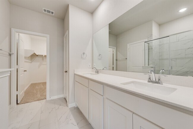 Building Photo - 120 Cranz Farm Dr