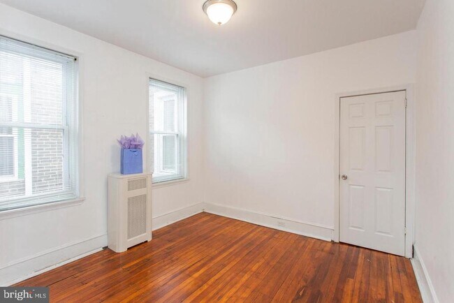 Building Photo - 4628 Sansom St