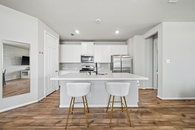 Building Photo - 2420 Solaris Bnd Dr
