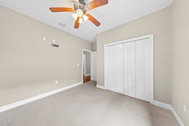 Building Photo - Modern Home in the Heart of Niceville!