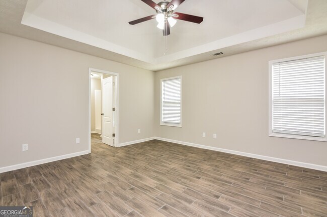 Building Photo - 45 Berkshire Run