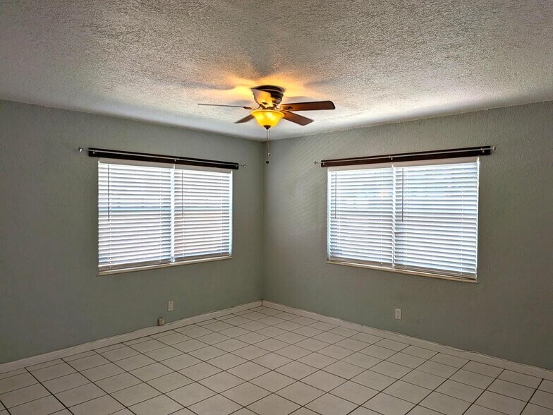 Bedroom - 1225 SW 4th Ct