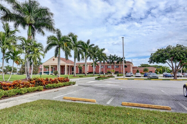 Building Photo - 4049 Wolverton C