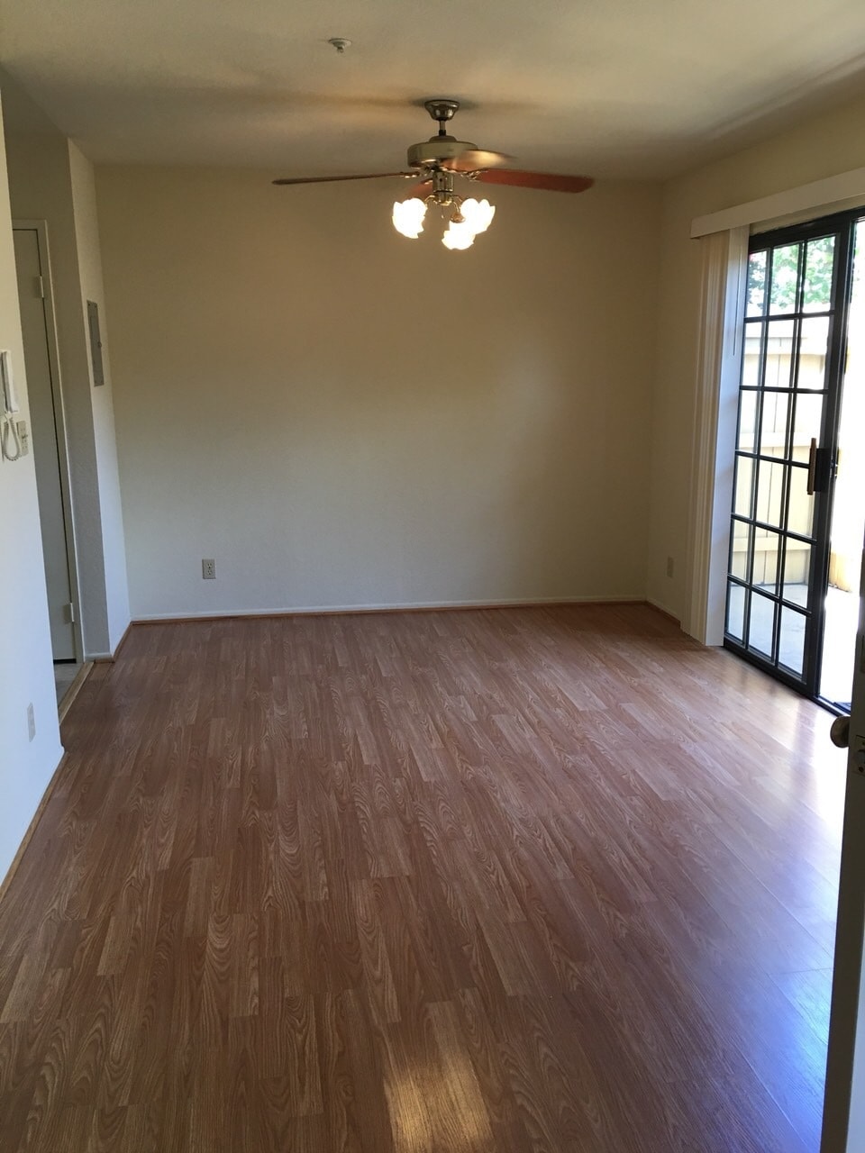 Dining Room - 472 S El Molino Ave