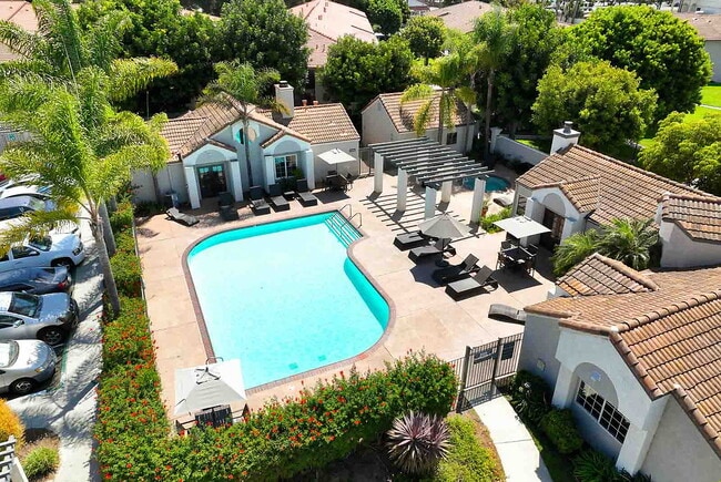 Primary Photo - Country Villas