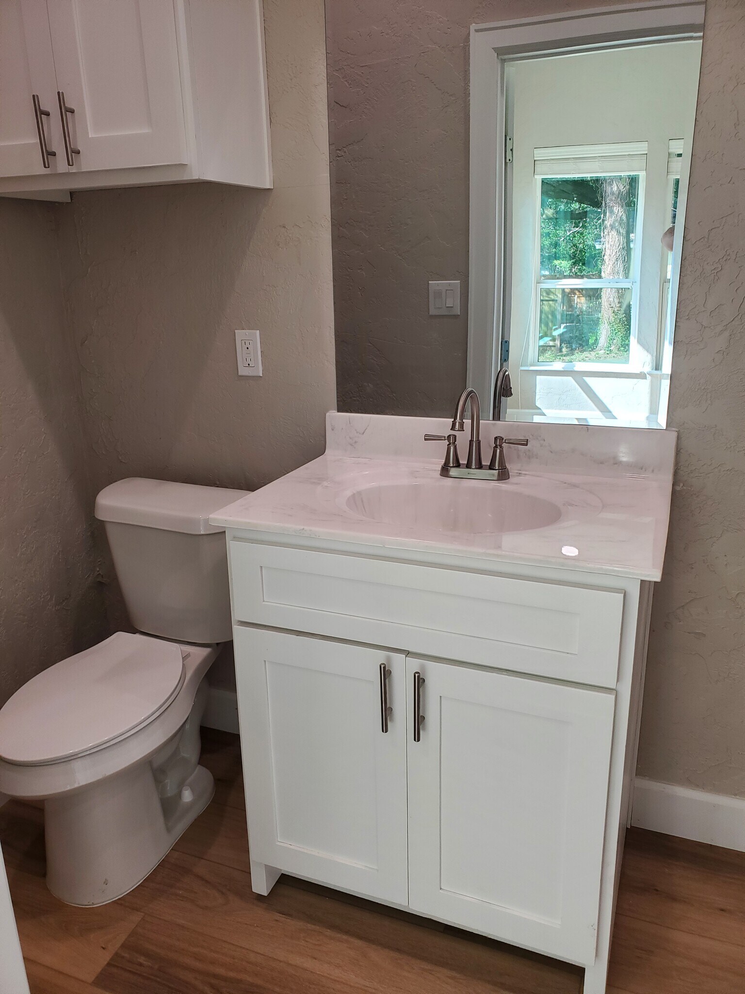 Building Photo - 6823 Guyler St