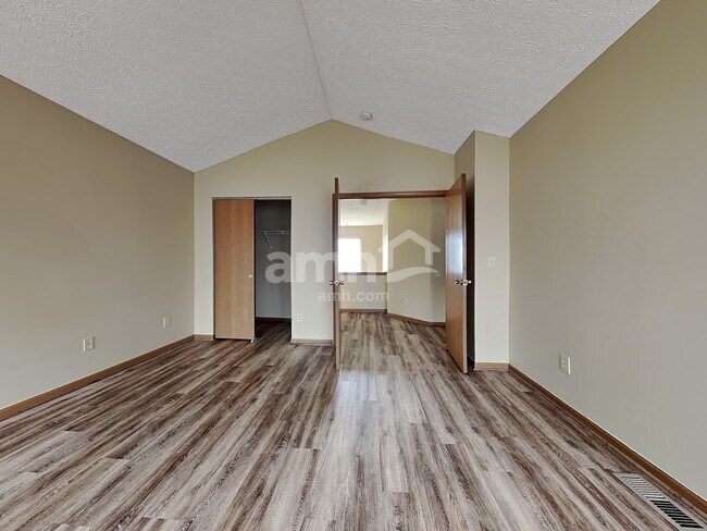 Building Photo - 6476 Kelsey Ct