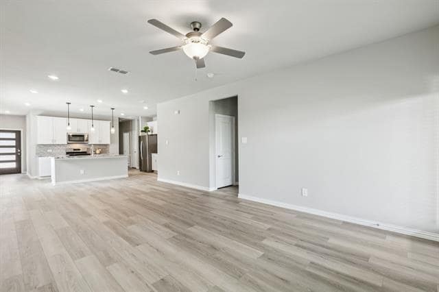 Building Photo - 716 Caraway Dr