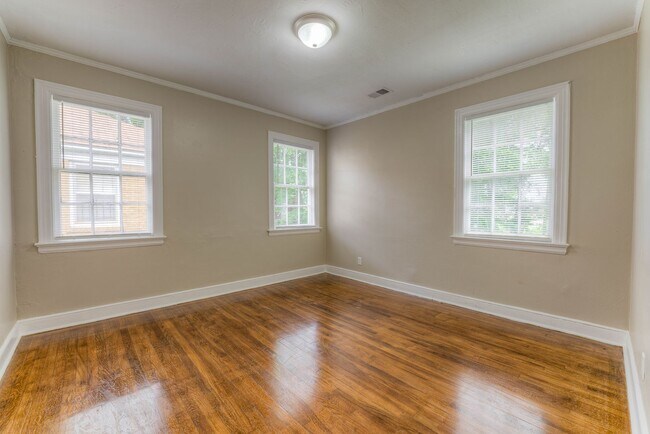 Building Photo - 1202/1204 Tutwiler Ave