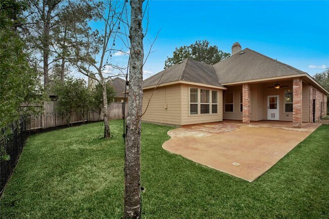Building Photo - 10 Tallgrass Way