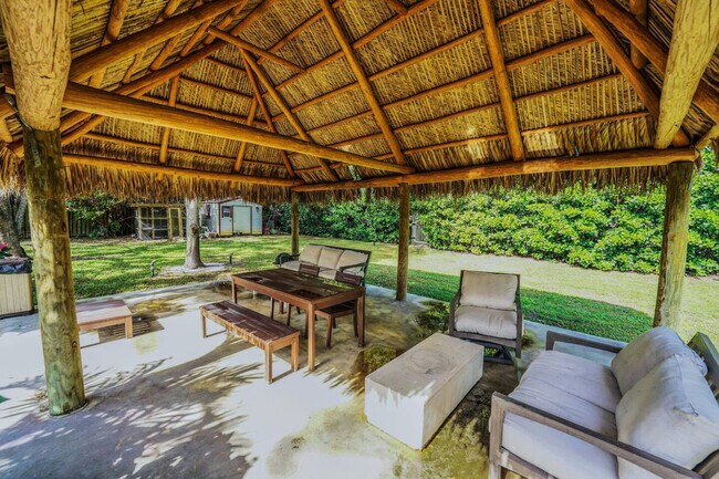 Building Photo - 4501 Briarcliff Ln