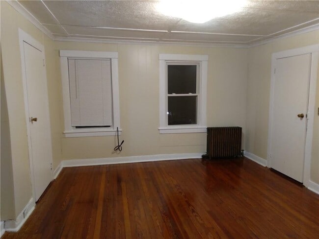 Building Photo - 18 Wyandotte Ave